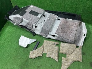 Alcatifa черный TOYOTA PRIUS OEM 5851047211B2 ZVW30 2012 SILVER 1F7