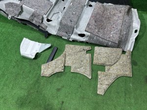 Alcatifa черный TOYOTA PRIUS OEM 5851047211B2 ZVW30 2012 SILVER 1F7
