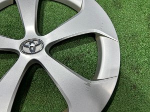 Колпак на колесо TOYOTA PRIUS OEM 1234567 ZVW30 2012