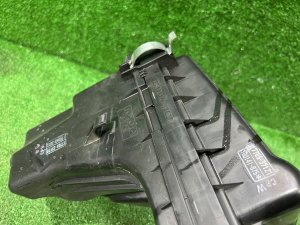 空滤壳 TOYOTA PRIUS OEM 17700-37252 ZVW30 2012 2ZRFXE