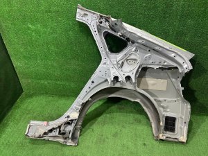 Aleta trasera derecha TOYOTA PRIUS OEM 61601-47090 ZVW30 2012 SILVER 1F7