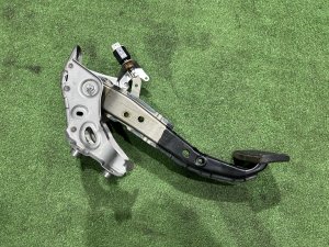 Педаль тормоза TOYOTA PRIUS OEM 47110-76050 ZVW30 2012 2ZRFXE