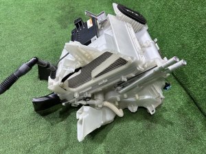 ชุดฮีตเตอร์ TOYOTA PRIUS OEM 8701047200 ZVW30 2012 2ZRFXE
