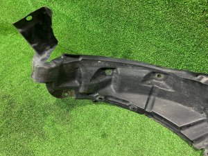 Left front wheel arch liner TOYOTA PRIUS OEM 5387647030 ZVW30 2012 SILVER 1F7