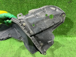 右前轮内衬 TOYOTA PRIUS OEM 5387547030 ZVW30 2012 SILVER 1F7
