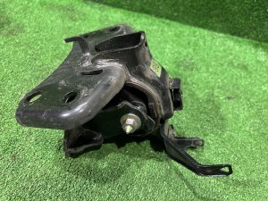 左发动机支撑胶 TOYOTA PRIUS OEM 1237237110 ZVW30 2012 2ZRFXE