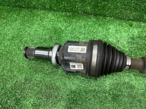 เพลาขับหน้า правый TOYOTA PRIUS OEM 43410-47030 ZVW30 2012 2ZRFXE