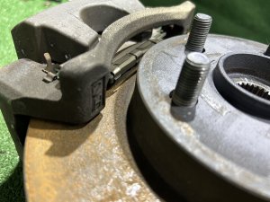 Ступицы передние TOYOTA PRIUS OEM 43550-47011 43512-47040 ZVW30 2012 2ZRFXE