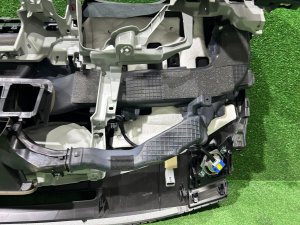 Salpicadero рестайлниг TOYOTA PRIUS OEM 55300-47190-C0 ZVW30 2012 SILVER 1F7