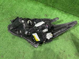 ไฟหน้า ксенон TOYOTA PRIUS OEM 8114547381 8118547381 ZVW30 2012
