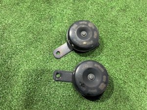Horns гудок TOYOTA PRIUS OEM 86510-28130 86520-28180 ZVW30 2012 2ZRFXE