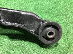 Подушка редуктора SUBARU LEGACY OEM 41310AE002 BH5 2000 EJ206 AT