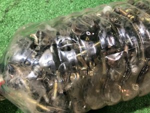 น็อตสกรู (ชุด 5 ลิตร) SUBARU LEGACY OEM 901000189 BH5 2000