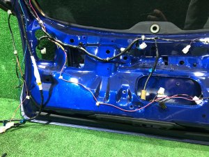 ประตูท้าย SUBARU LEGACY OEM 60800AE060 BH5 2000 BLUE 95H