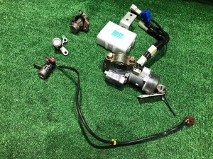 สวิตช์กุญแจสตาร์ท Комплект замков 57491AE541 SUBARU LEGACY