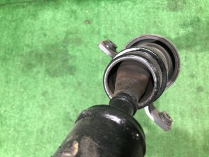 เพลากลาง целый пыльник! SUBARU LEGACY OEM 27111AE100 BH5 2000 EJ206 AT