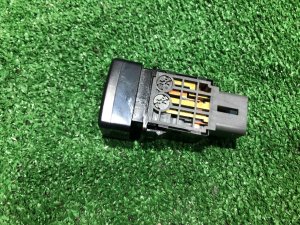 สวิตช์ไฟตัดหมอก SUBARU LEGACY OEM 83001AE000 BH5 2000 EJ206 AT