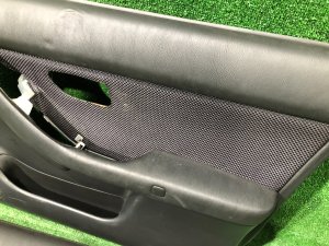 Обшивка дверей SUBARU LEGACY OEM 94210AE660ML 94210AE670ML BH5 2000 BLUE 95H