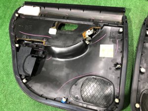 Обшивка дверей SUBARU LEGACY OEM 94210AE660ML 94210AE670ML BH5 2000 BLUE 95H