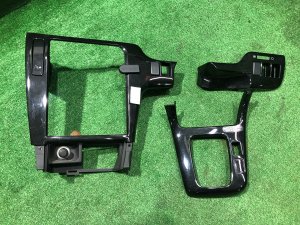 Moldura do auto-rádio (conjunto) Черный SUBARU LEGACY OEM 66060AE280 66150AE190 66050AE060 BH5 2000 BLUE 95H