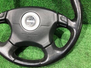 Volante MOMO SUBARU LEGACY OEM 34311AE100 BH5 2000 BLUE 95H