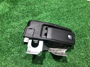 คันโยกเปิดฝาถังน้ำมัน 57340AE020 SUBARU LEGACY