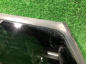 กระจกท้ายซ้าย целый молдинг SUBARU LEGACY OEM 65210AE050NB BH5 2000