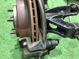 Cubos traseiros SUBARU LEGACY OEM 28474AE000 28462AE011 26700AE030 26692AE040 26692AE050 BH5 2000 EJ206 AT