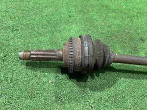 Palier trasero SUBARU LEGACY LANCASTER OEM 28421AE051 28421AE061 BHE 2002 EZ30 AT