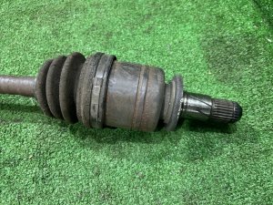 Palier trasero SUBARU LEGACY LANCASTER OEM 28421AE051 28421AE061 BHE 2002 EZ30 AT