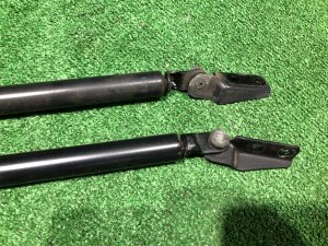 โช้คค้ำฝากระโปรงท้าย SUBARU LEGACY LANCASTER OEM 63260AE020 63260AE030 BHE BH9 BH5 2002 SILVER/GREY 1U2