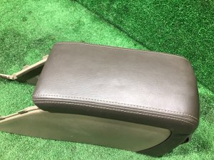 グローブボックス・アームレスト КОЖА SUBARU LEGACY LANCASTER OEM 92111AE010AD BHE BH9 BH5 2002 SILVER/GREY 1U2