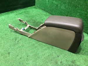 グローブボックス・アームレスト КОЖА SUBARU LEGACY LANCASTER OEM 92111AE010AD BHE BH9 BH5 2002 SILVER/GREY 1U2