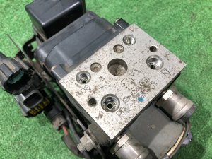ABS unit VDC SUBARU LEGACY LANCASTER OEM 27539AE001 BHE BH9 2002 EZ30
