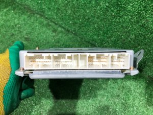 กล่อง ECU SUBARU LEGACY LANCASTER OEM 22611AH071 22611AH072 BHE 2002 EZ30