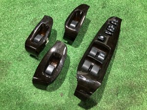 กล่องควบคุมกระจกไฟฟ้า мрамор 83071AE080 83071AE040 SUBARU LEGACY LANCASTER