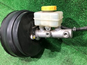制动总泵 SUBARU LEGACY LANCASTER OEM 26401AE000 26402AE400 BHE BEE 2002 EZ30
