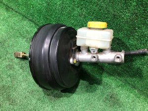 制动总泵 SUBARU LEGACY LANCASTER OEM 26401AE000 26402AE400 BHE BEE 2002 EZ30