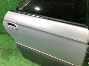 Right rear door SUBARU LEGACY LANCASTER OEM 60400AE420 BHE BH9 2002 SILVER/GREY 1U2