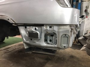 Задняя часть Rear Cut SUBARU LEGACY LANCASTER OEM 51410AE160 51410AE170 52122AE100 BHE BH9 2002 SILVER/GREY 1U2