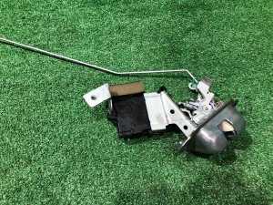 กลอนล็อกฝาท้าย 63032AE020 SUBARU LEGACY LANCASTER