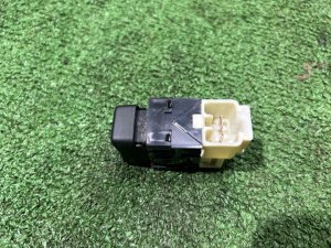 สวิตช์ Power/Hold SUBARU LEGACY LANCASTER OEM 83245AE000 BHE BH9 BH5 2002 EZ30