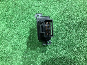 双闪警示开关 SUBARU LEGACY LANCASTER OEM 83037AE000 BHE BH9 BH5 2002 EZ30