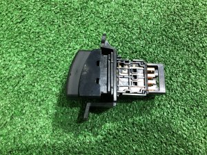 双闪警示开关 SUBARU LEGACY LANCASTER OEM 83037AE000 BHE BH9 BH5 2002 EZ30
