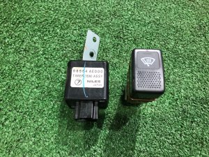 สวิตช์ไล่ฝ้ากระจกหน้า c реле 83001AE020 86564AE000 SUBARU LEGACY LANCASTER