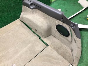 Boot trim SUBARU LEGACY LANCASTER OEM 94047AE020AD 94047AE030AD 95066AE030GG 95066AE020GG BHE BH9 2002 SILVER/GREY 1U2
