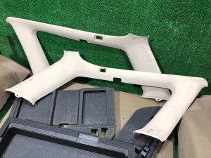 Boot trim SUBARU LEGACY LANCASTER OEM 94047AE020AD 94047AE030AD 95066AE030GG 95066AE020GG BHE BH9 2002 SILVER/GREY 1U2