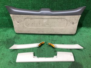 แผงบุประตูท้าย 94352AE000GF 94320AE011AD 94310AE000GF 94310AE020GF SUBARU LEGACY LANCASTER