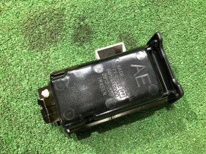 Cinzeiro SUBARU LEGACY LANCASTER OEM 66160AE000 BHE BH9 BH5 BE5 BE9 BEE 2002 SILVER/GREY 1U2