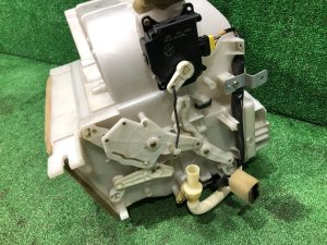 ヒーターユニット SUBARU LEGACY LANCASTER OEM 72110AE000 BHE BH9 BH5 BE5 BE9 BEE 2002 EZ30